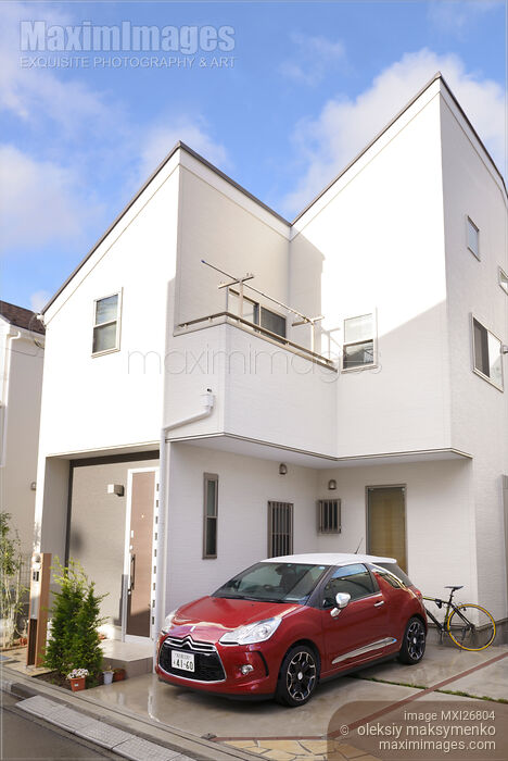 Residential house in Japan Stock photo of Residential house in Japan Buy commercial use license at MaximImages