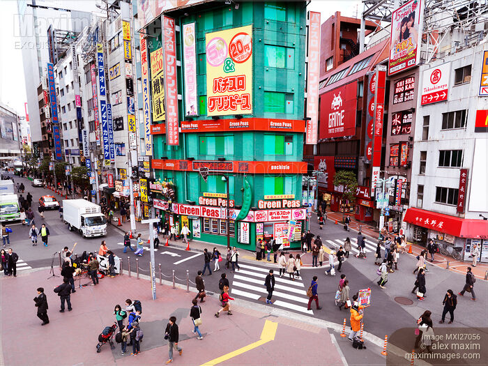 Shinjuku Tokyo Green Peas pachislo Stock photo of Shinjuku Tokyo Green Peas pachislo Buy commercial use license at MaximImages