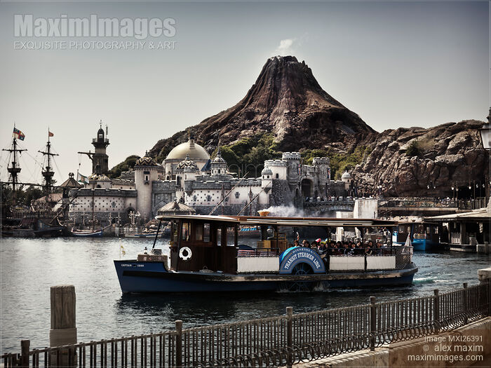 Stock photo of Steam boat at Tokyo Disneysea Buy commercial use license at MaximImages