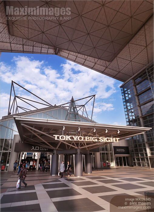 Tokyo Big Sight entrance Stock photo of Tokyo Big Sight entrance Buy commercial use license at MaximImages