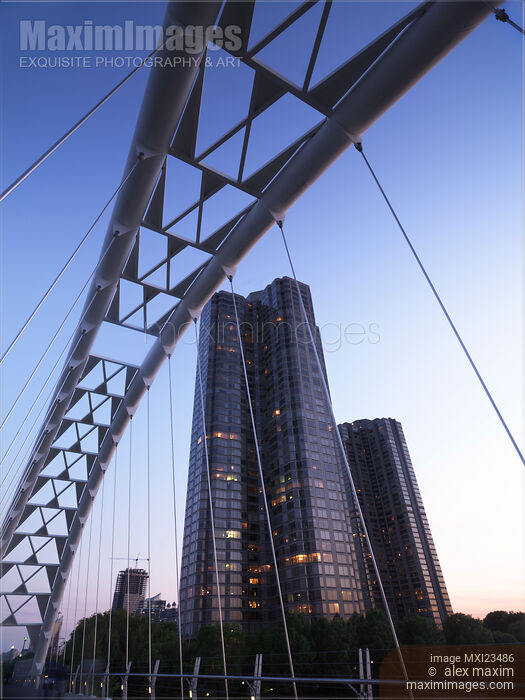 Toronto The Humber River Arch Bridge Stock photo of Toronto The Humber River Arch Bridge Buy commercial use license at MaximImages