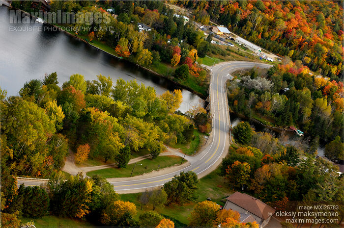 Winding Road in Huntsville Stock photo of Winding Road in Huntsville Buy commercial use license at MaximImages