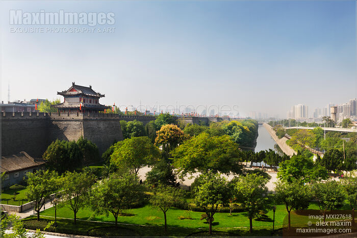 Stock photo of Xi'an city wall China Buy commercial use license at MaximImages